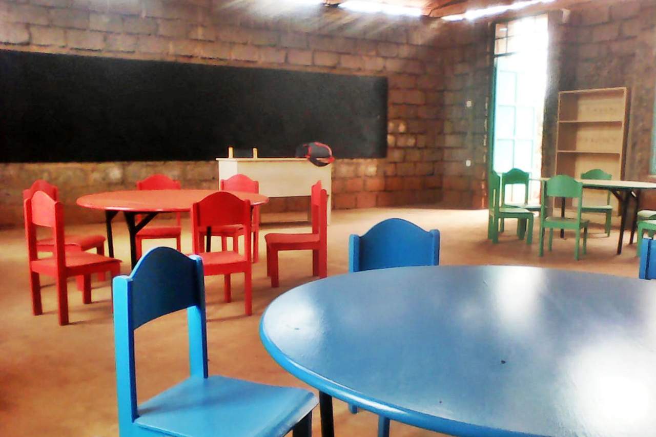 fabricacion de material escolar para colegio en kenia