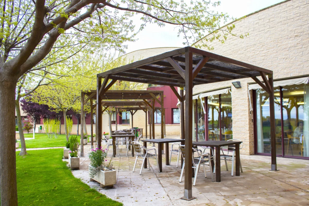 ¿Buscas más que un centro de día? Conciliación familiar a 10 minutos de Huesca