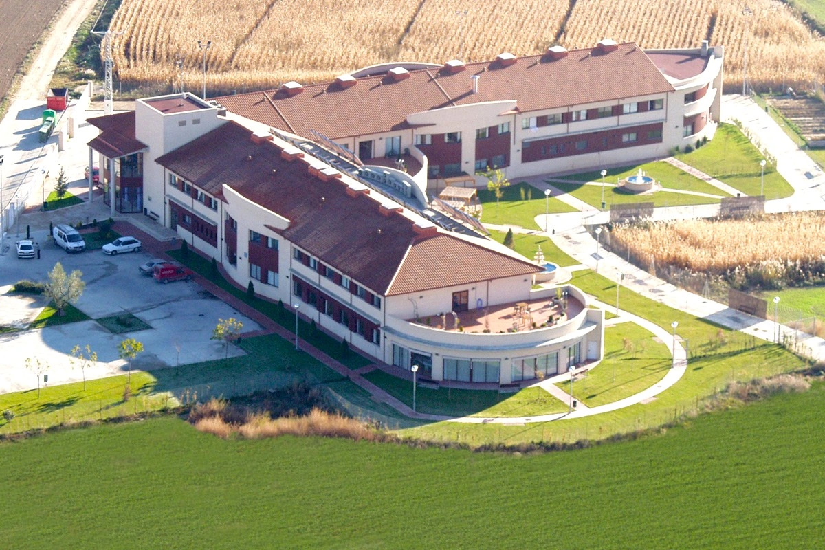 ¿Buscas más que un centro de día? Conciliación familiar a 10 minutos de Huesca