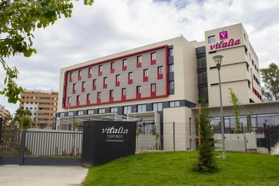 Residencia Vitalia Teatinos _ Edificio