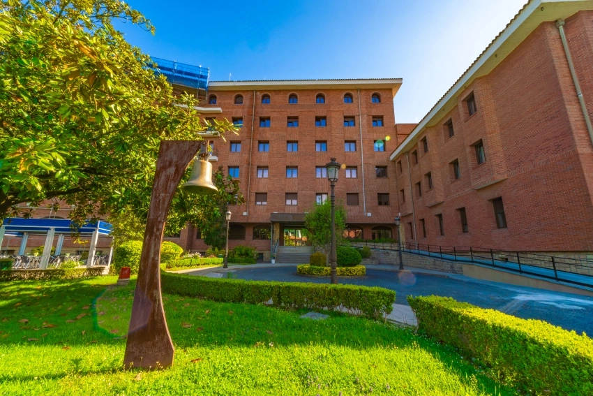 Residencia de ancianos Santutxu _ Vitalia _ Fachada