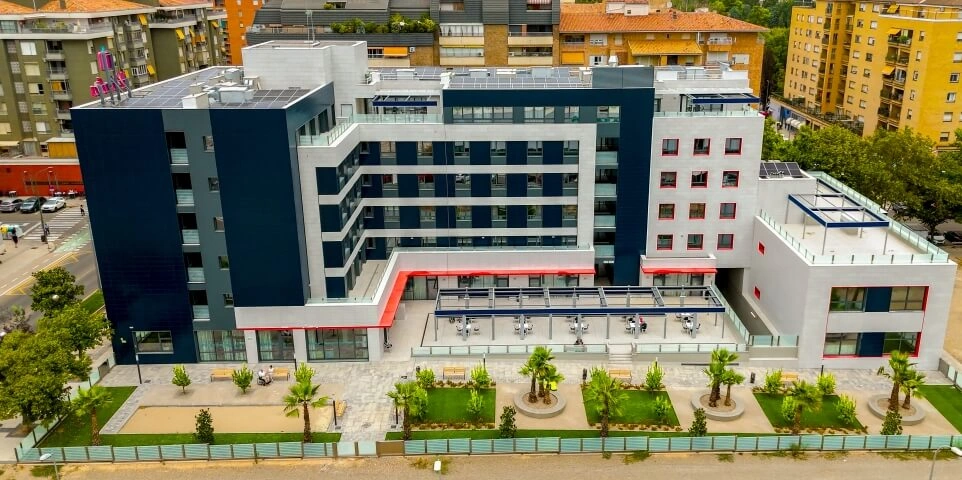 Residencia de ancianos _ Edificio