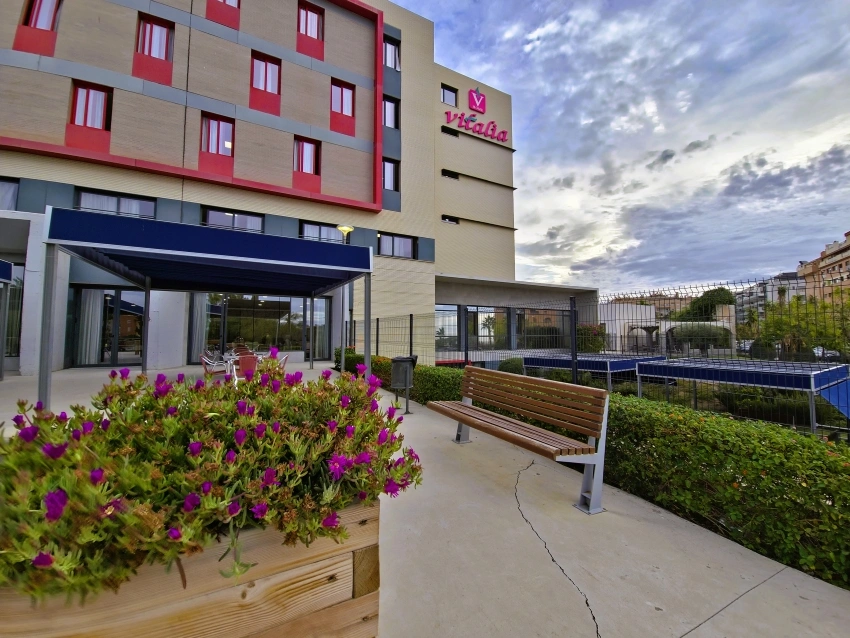 Residencia de mayores Malaga _ Vitalia Teatinos _ Fachada