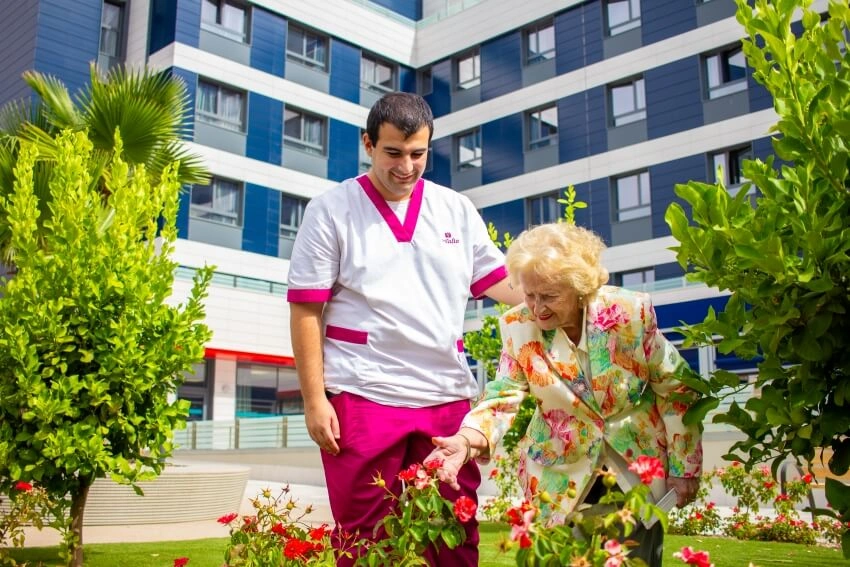 Residencia de mayores _ Jardines