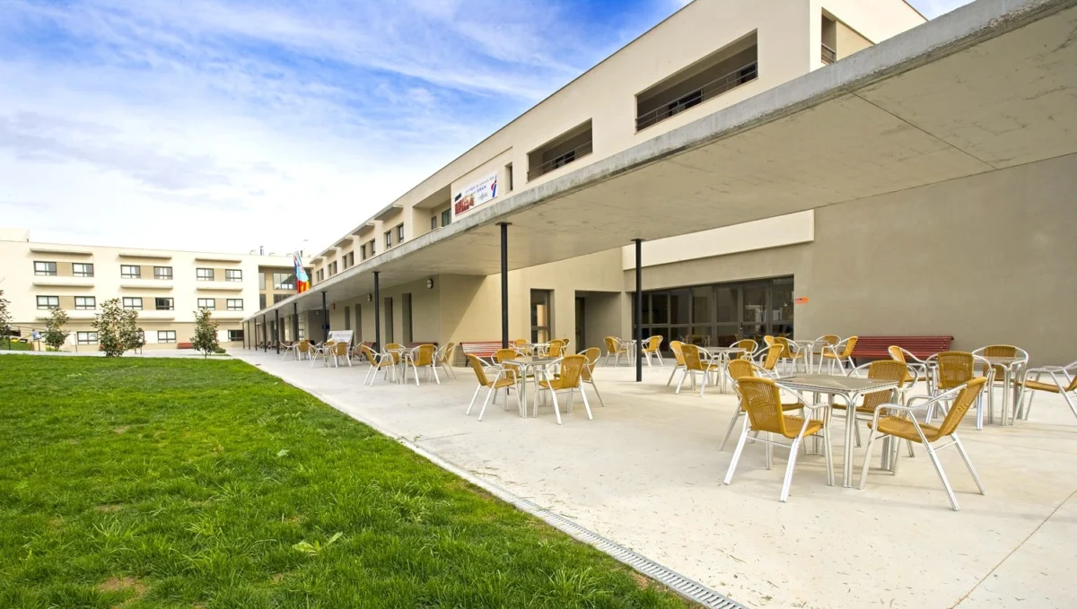 Los mejores jardines para residencias de mayores en vitalia sant andreu