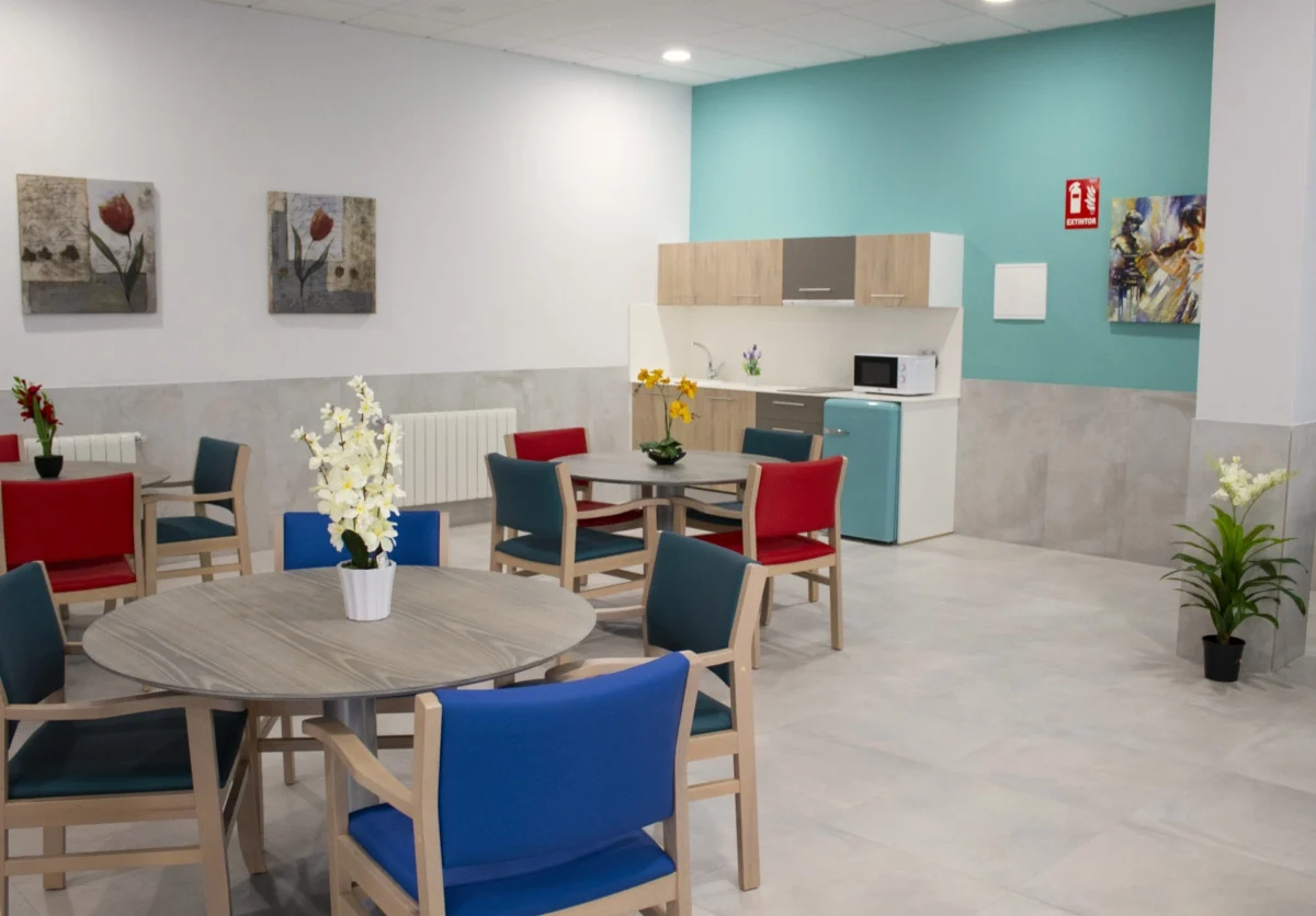 Las zonas comunes más acogedoras y luminosas en la residencia para mayores Vitalia Toledo