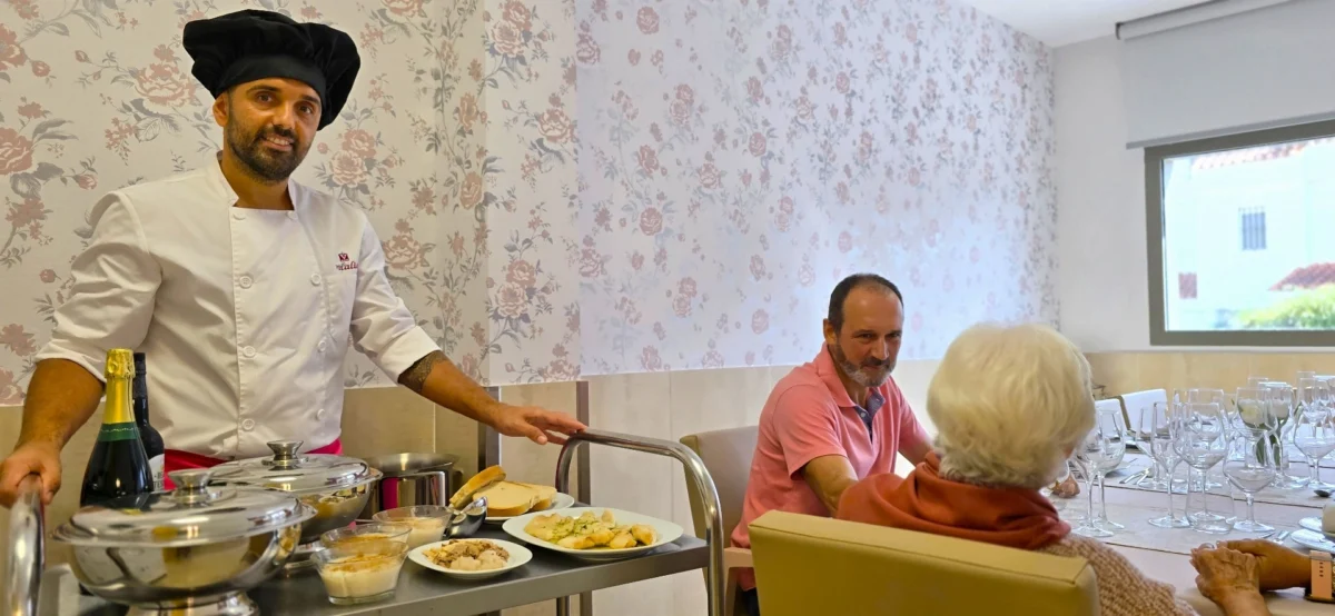 Tiempo en familia en la residencia de mayores en Vitalia Jerez