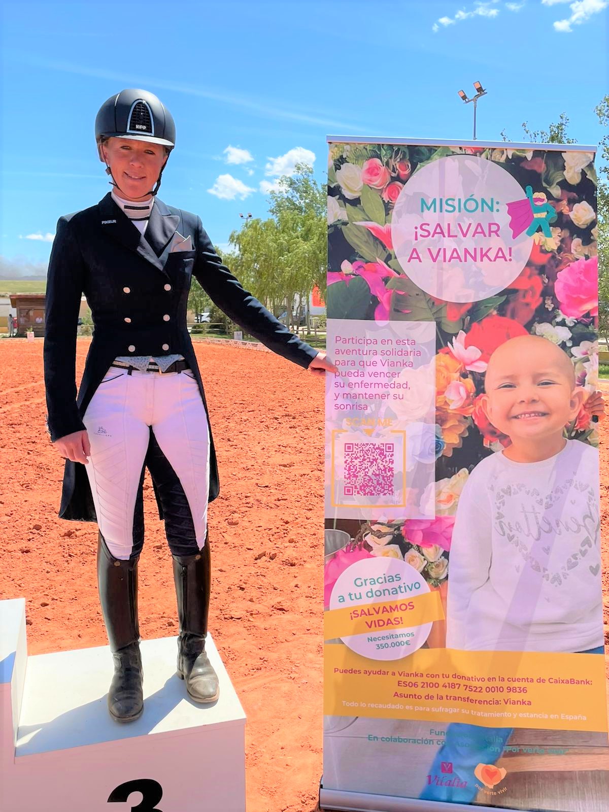 Vitalia entrega el primer premio del concurso nacional de hípica de doma clásica