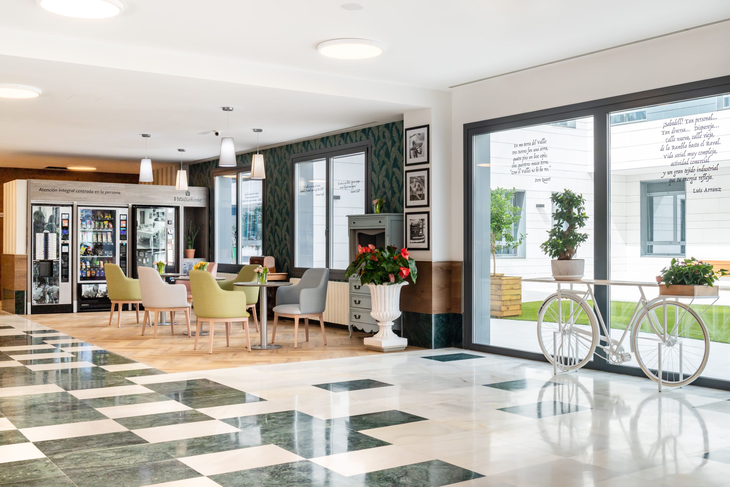 Convención de trabajadores Vitalia Cataluña por la inauguración de Vitalia Sabadell