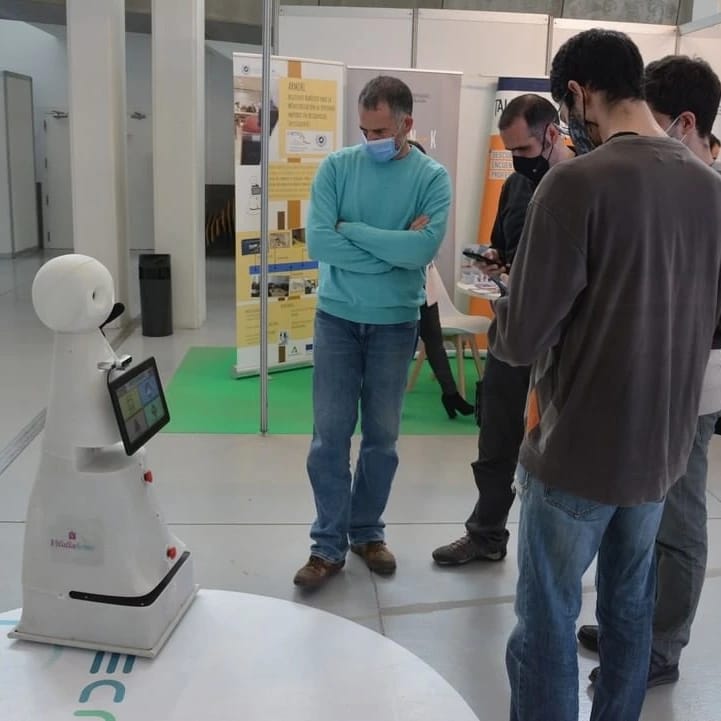 Trajes simuladores de edad, protagonistas en Tecnosocial