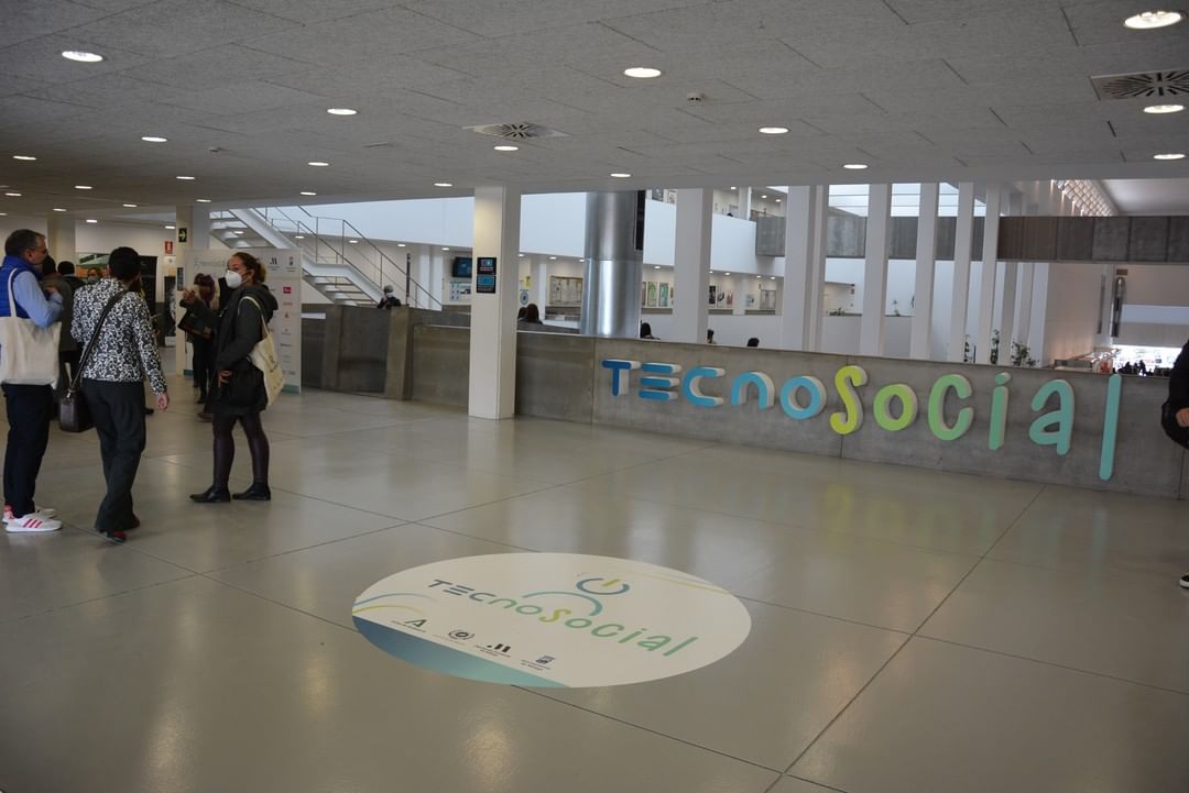 Trajes simuladores de edad, protagonistas en Tecnosocial