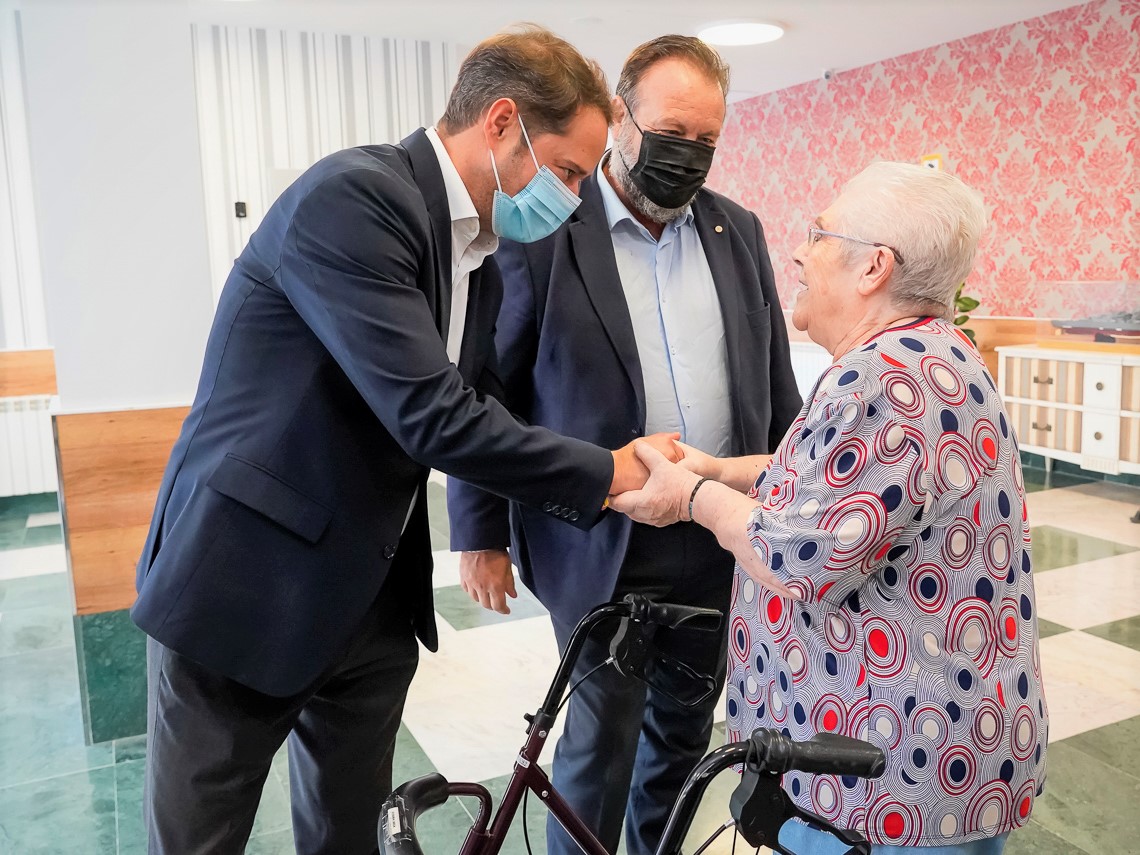 Nos visita Concepción Dancausa, consejera de Familia, Juventud y Política social de Madrid