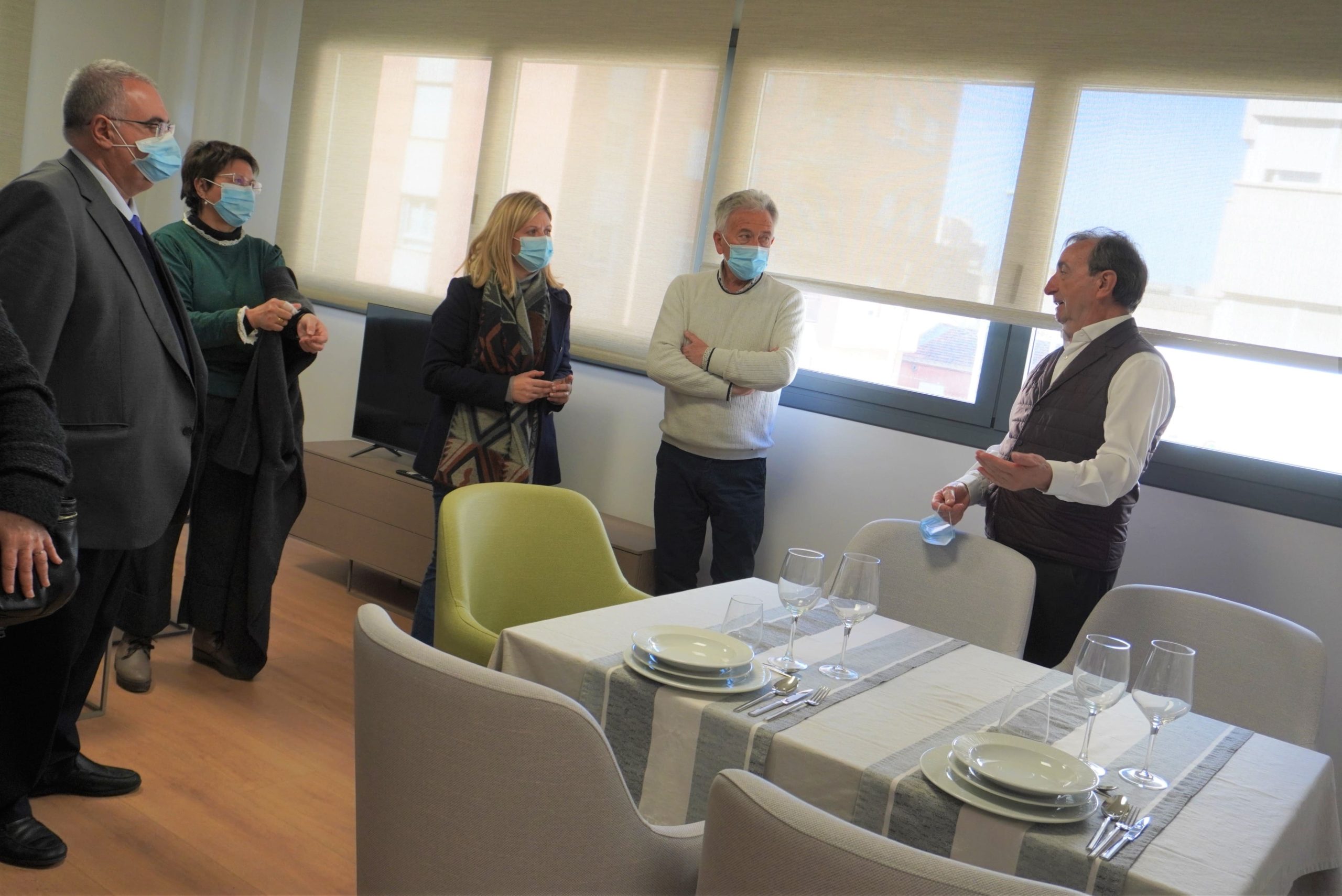 Vitalia Murcia recibe la visita de las instituciones autonómicas y locales para conocer en persona el innovador modelo residencial para mayores del grupo Vitalia
