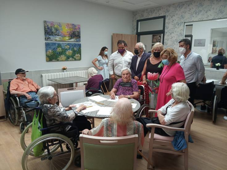 Nos visita la consejera de Aragón María Victoria Broto