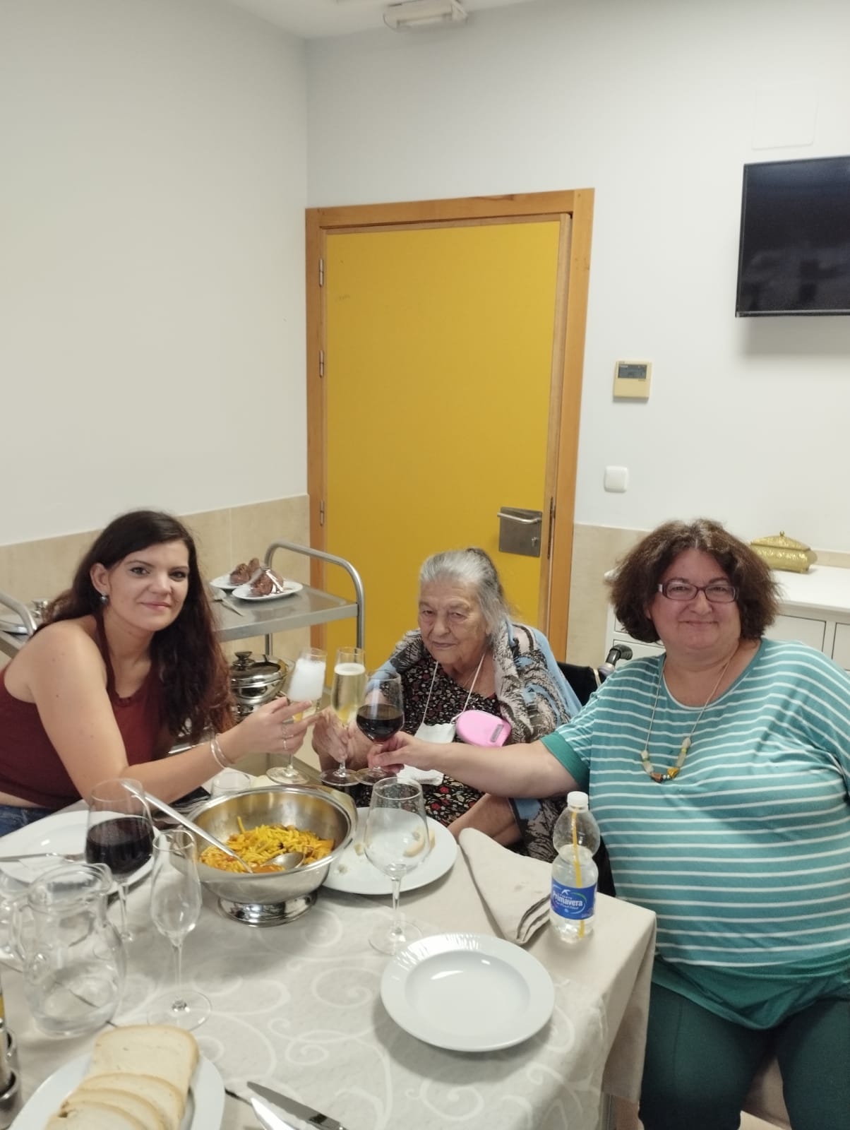 Vitalia celebra los cumpleaños de sus residentes en sus comedores familiares privados