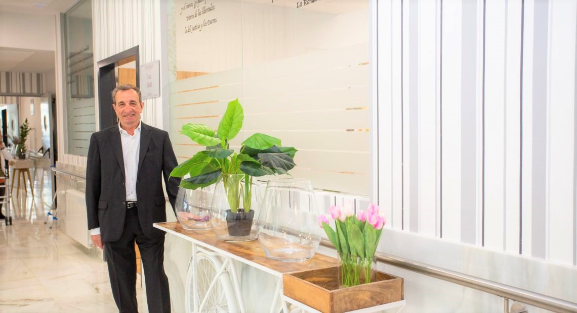 Vitalia presente en la portada de la revista Actualidad de las empresas aragonesas