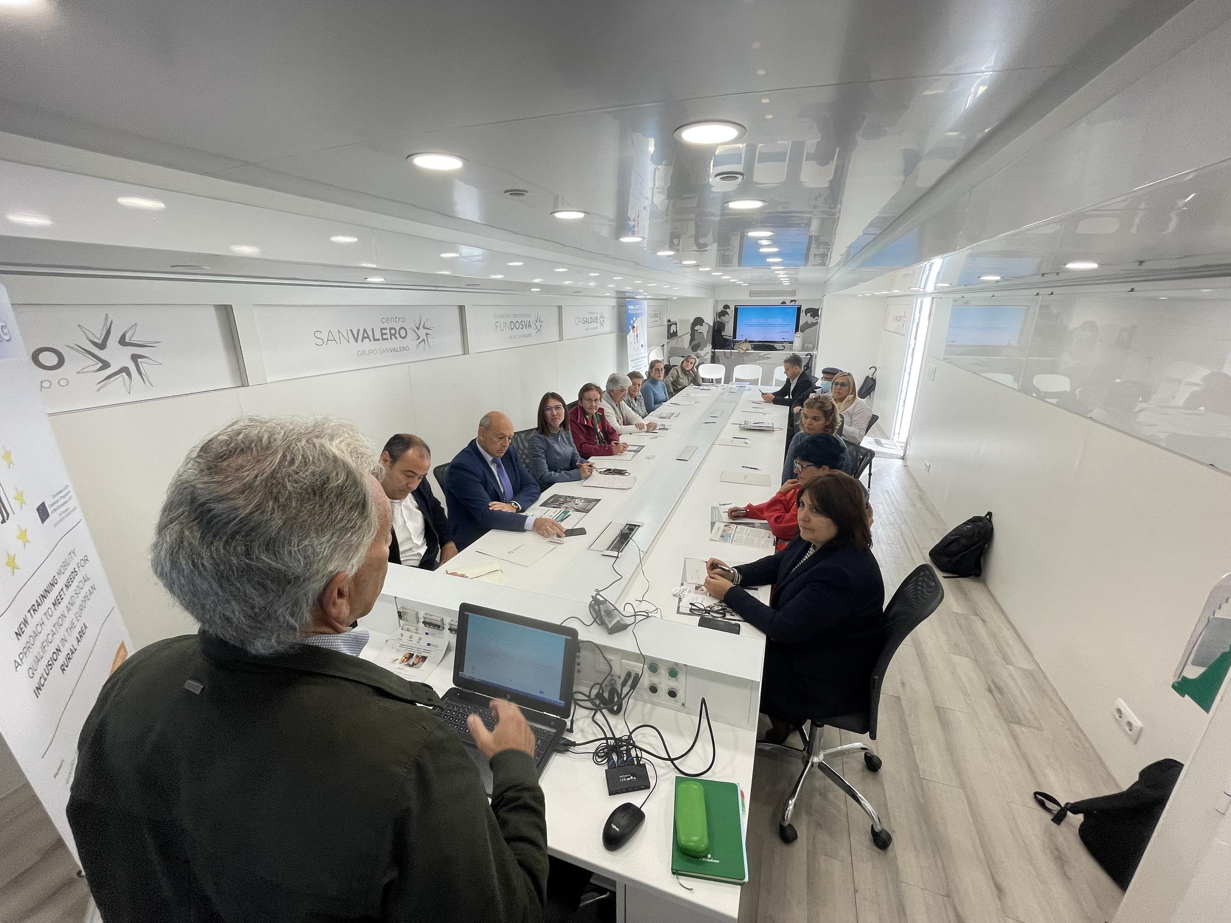 Vitalia colabora con Grupo San Valero para impartir formación gratuita y online en zonas despobladas