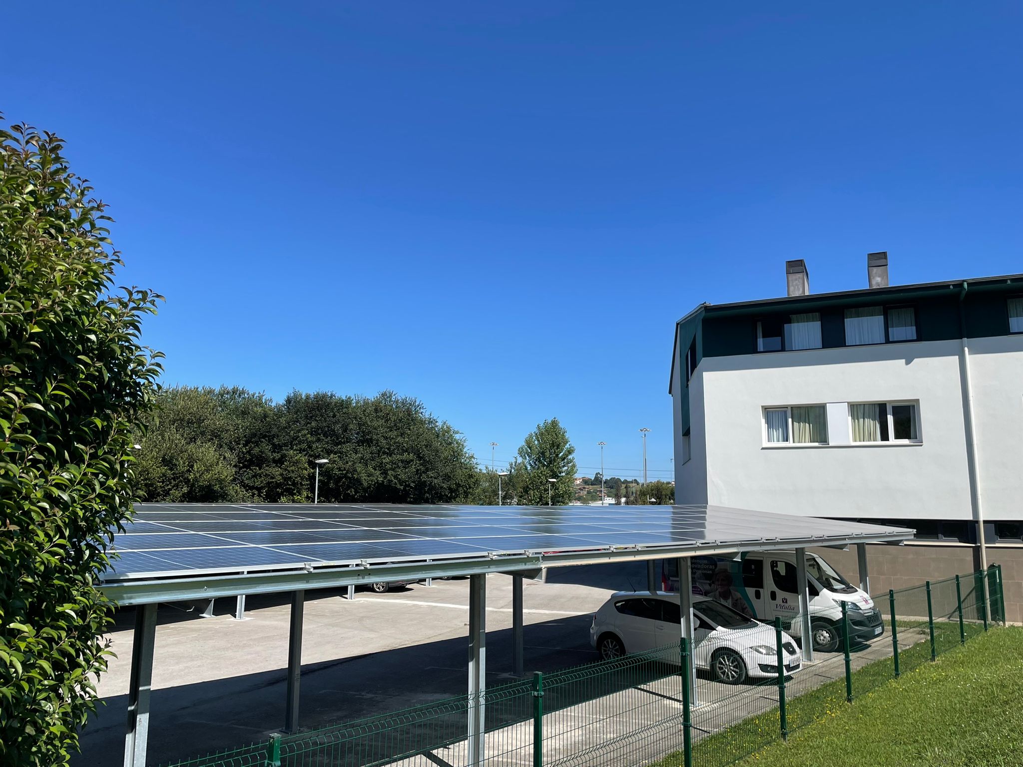 Los 63 centros Vitalia generan más del 50% de la energía que consumen, a través de renovables (solar y biomasa)