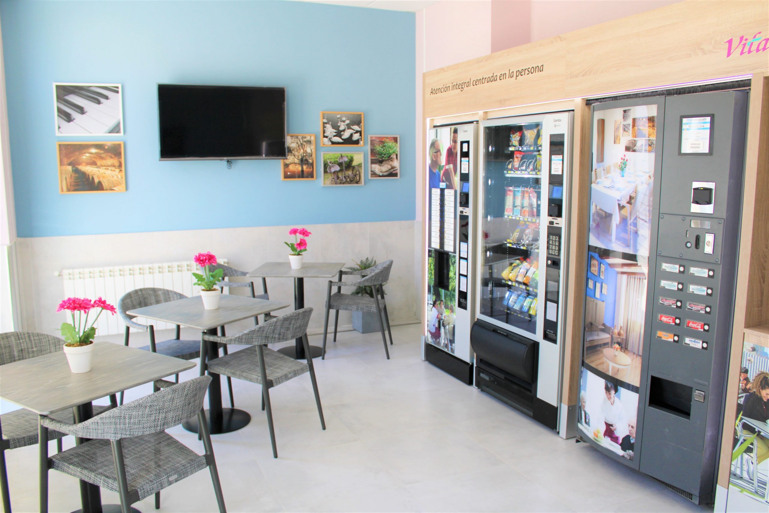 Nos visita Concepción Dancausa, consejera de Familia, Juventud y Política social de Madrid