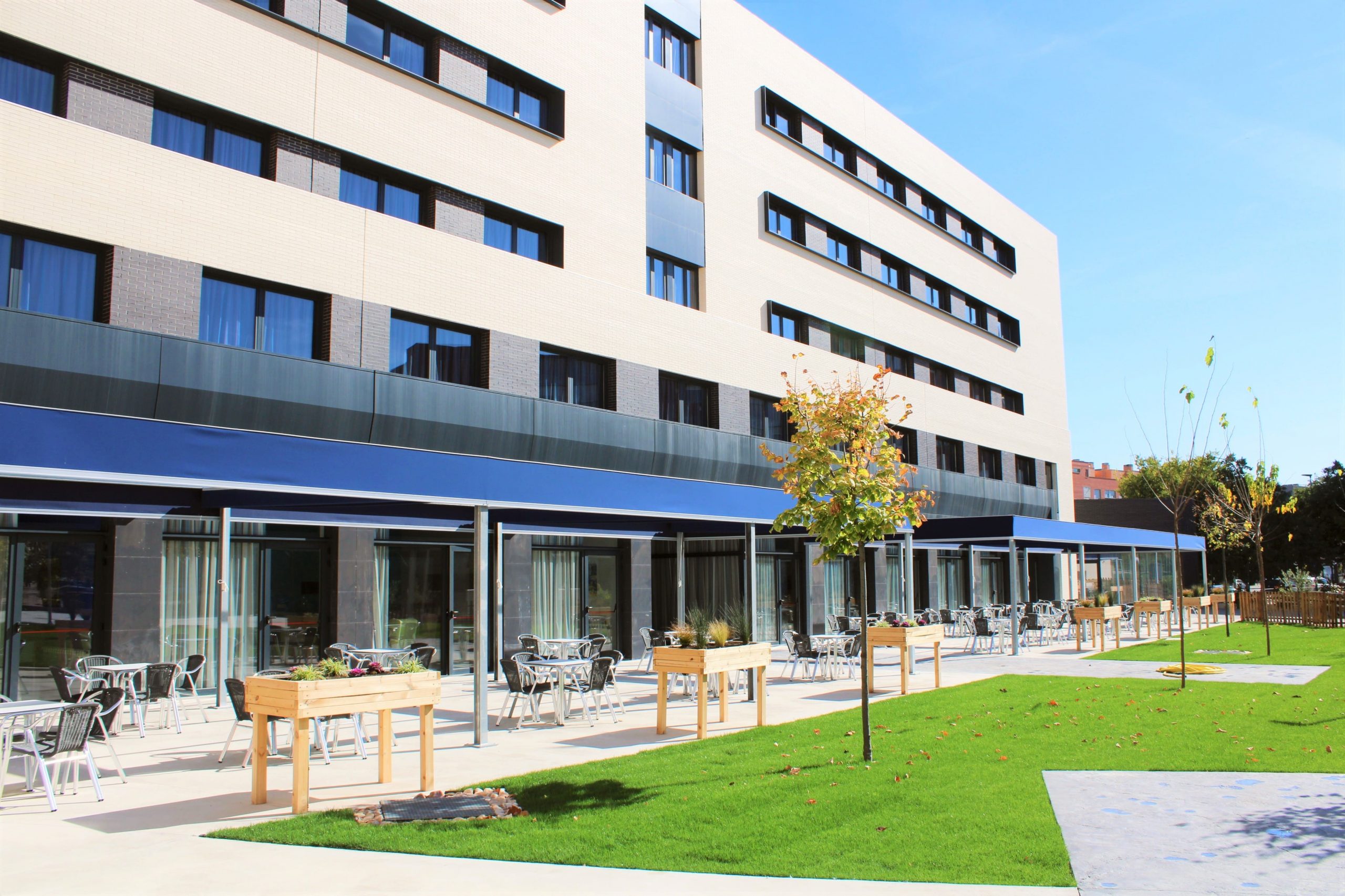 Nos visita Concepción Dancausa, consejera de Familia, Juventud y Política social de Madrid