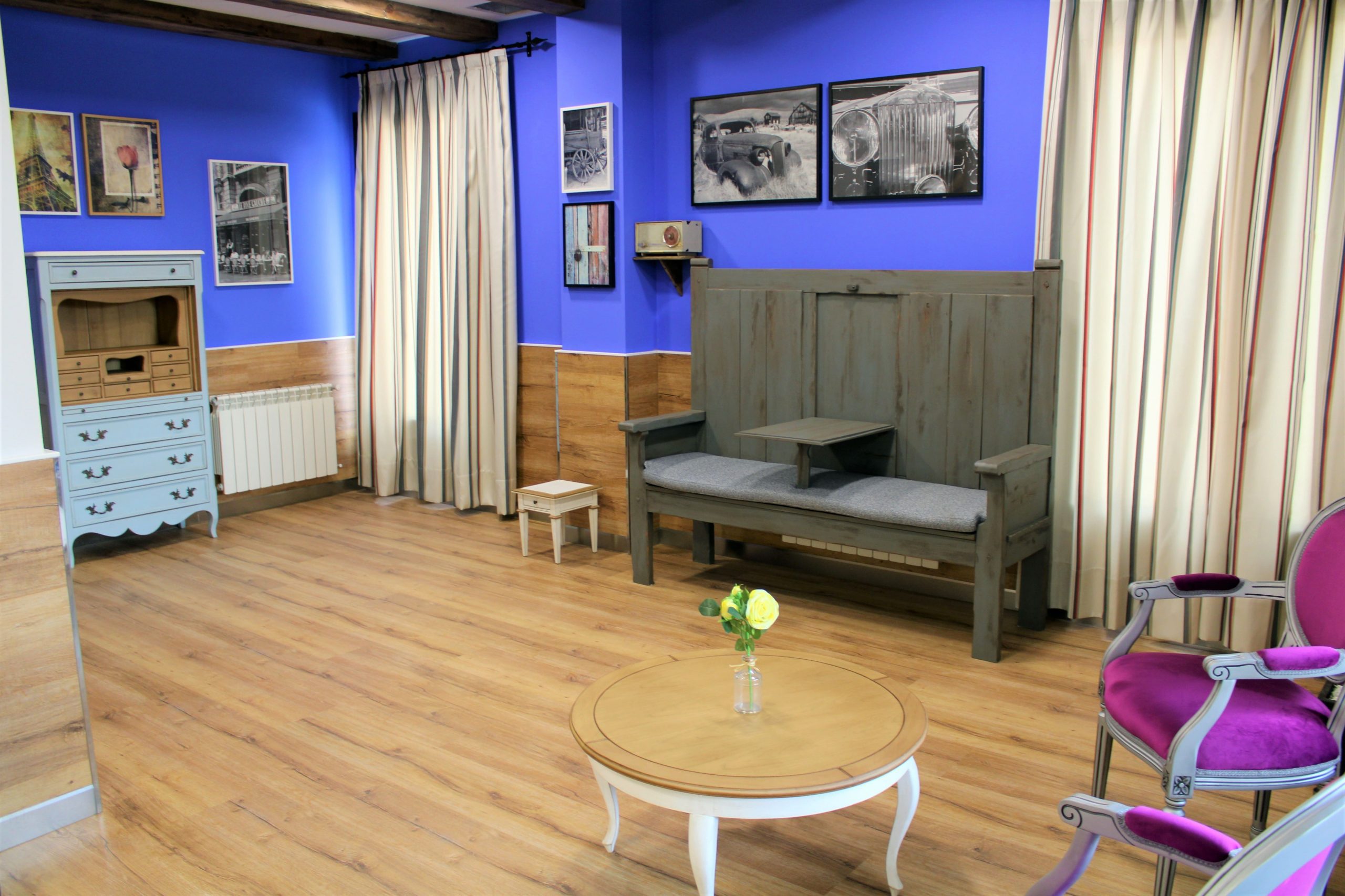 Nos visita Concepción Dancausa, consejera de Familia, Juventud y Política social de Madrid