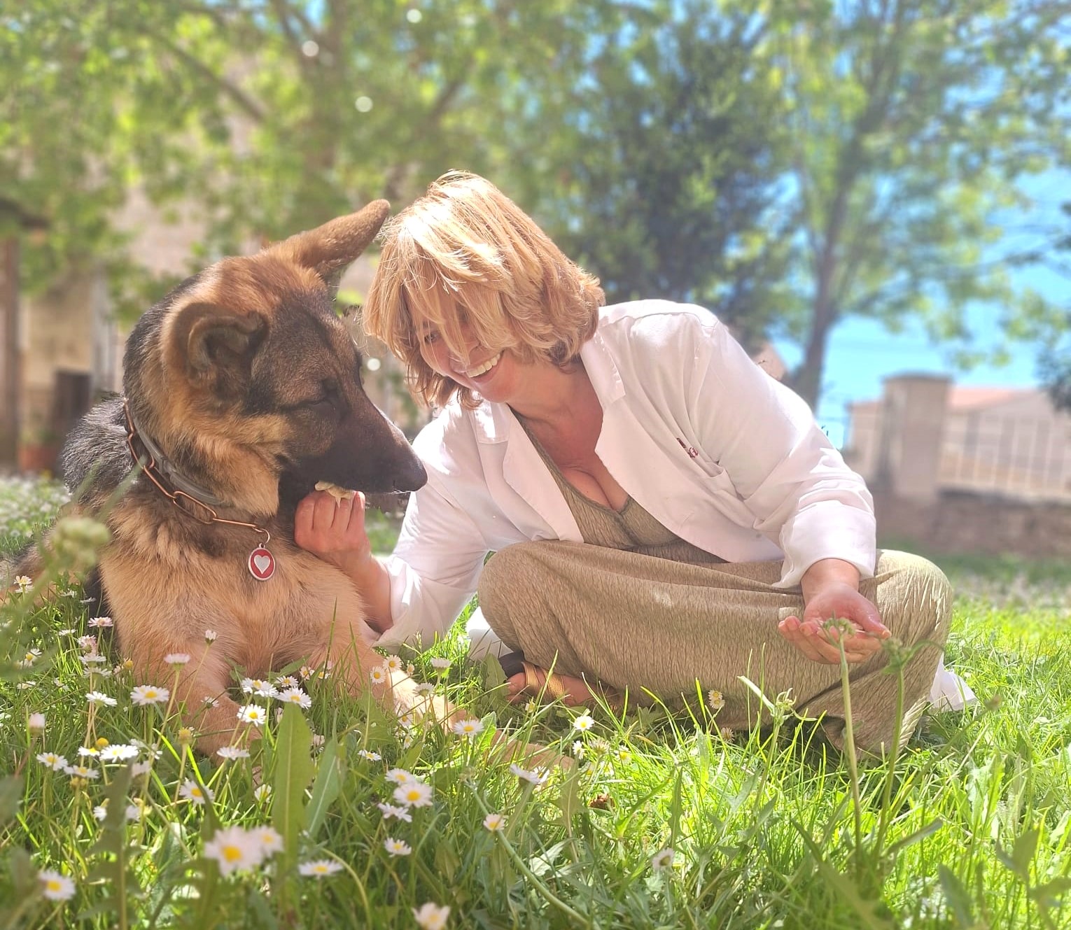 Bifo, la pata que le faltaba a Vitalia Jardín ¡El poder curativo del amor!