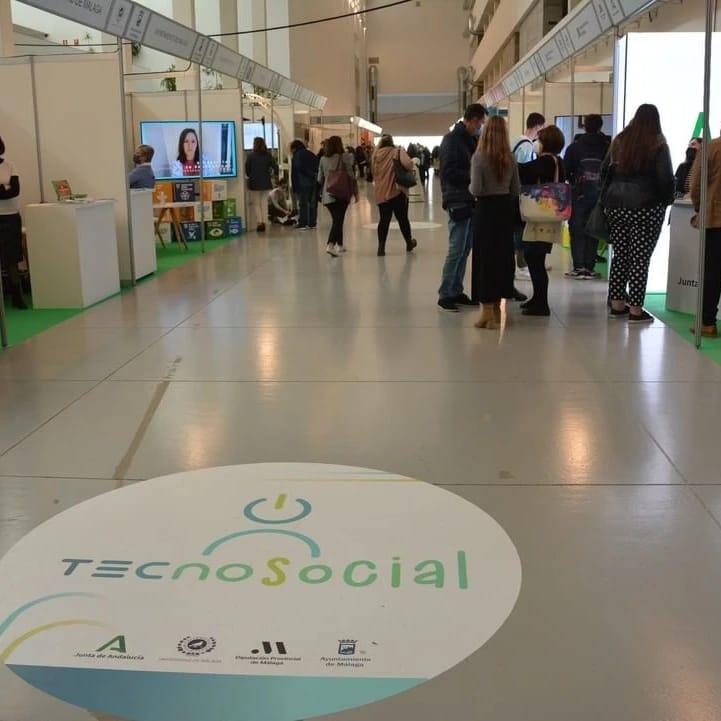 Trajes simuladores de edad, protagonistas en Tecnosocial