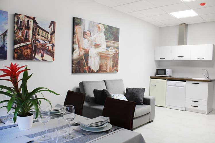 Vitalia celebra los cumpleaños de sus residentes en sus comedores familiares privados