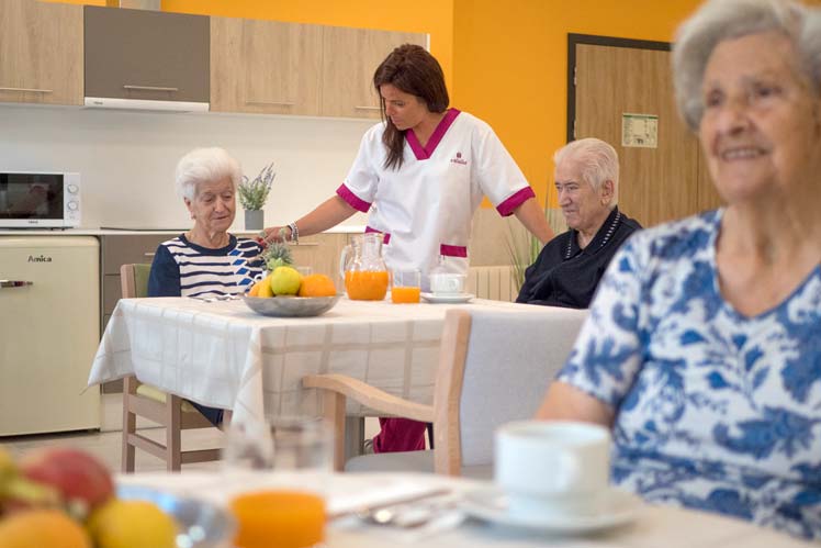 Consejos para elegir residencia para una persona mayor o en situación de dependencia