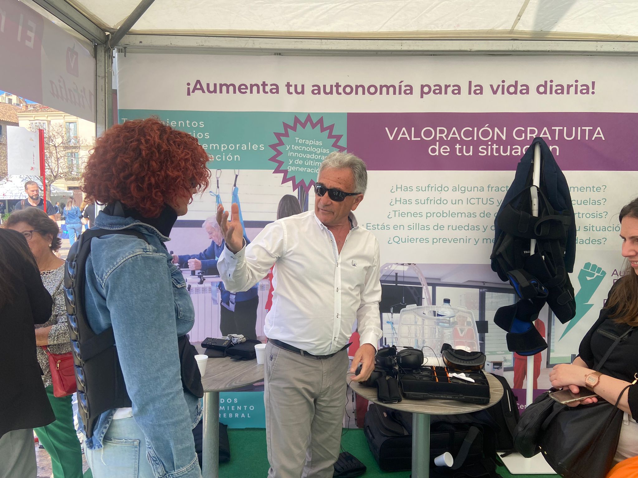 Trajes de Empatía, lo más buscado de la feria de Tecnosocial 2023 en Málaga