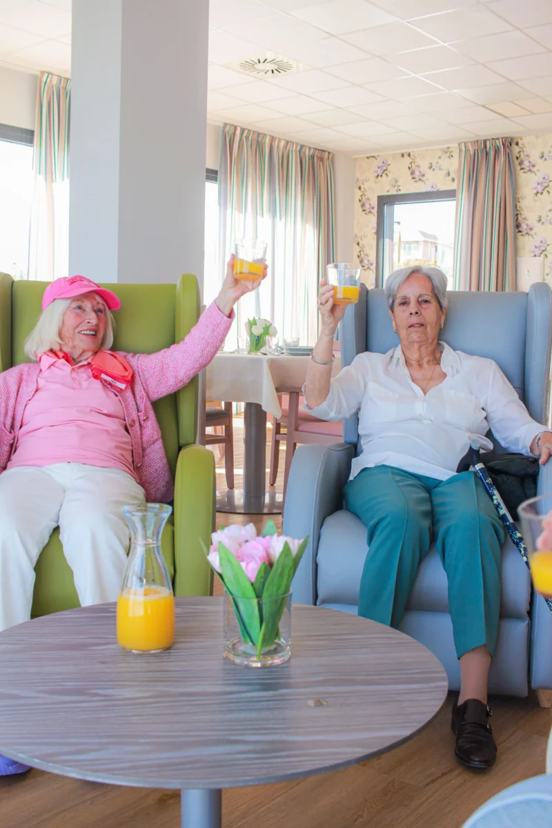 Espacios abiertos y zonas comunes en la mejor residencia para ancianos de Majadahonda