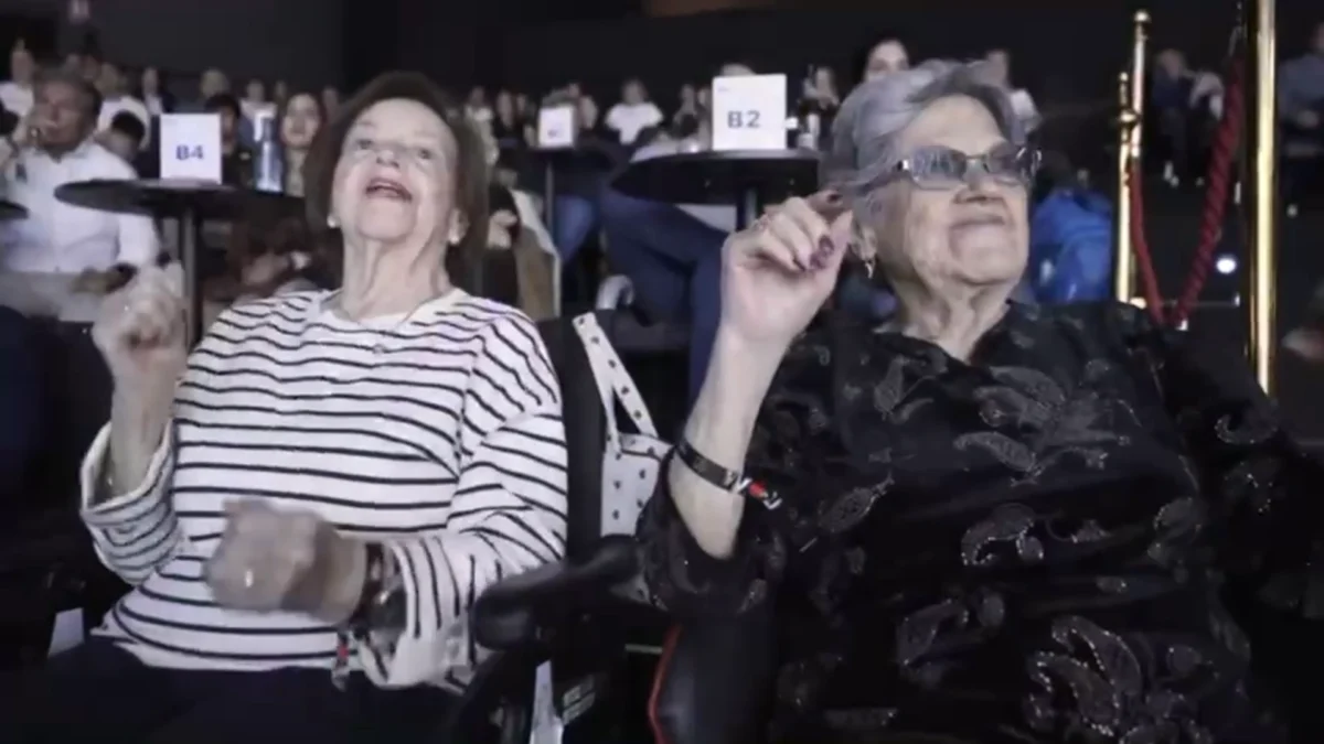 ¡Sorpresa de cumpleaños inolvidable para María (94) y Ángeles (101) en WAH Show!