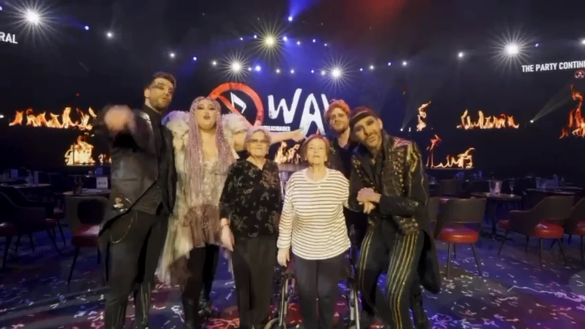 ¡Sorpresa de cumpleaños inolvidable para María (94) y Ángeles (101) en WAH Show!