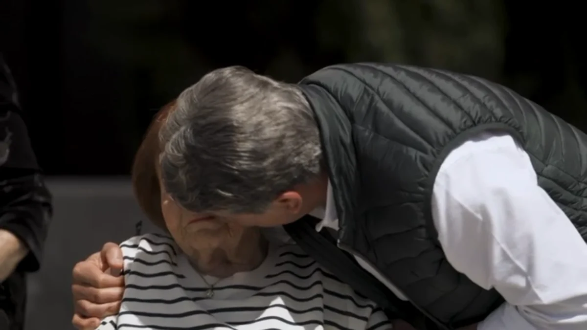 ¡Sorpresa de cumpleaños inolvidable para María (94) y Ángeles (101) en WAH Show!