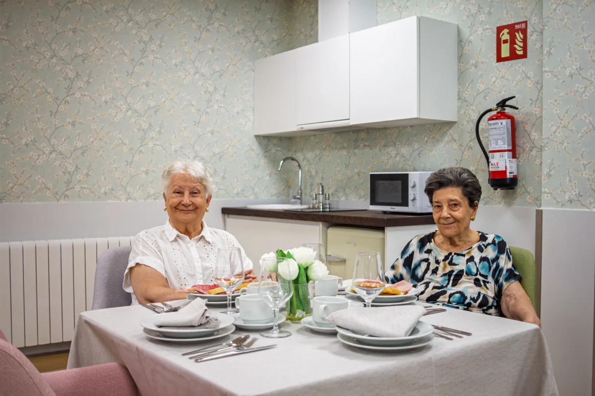 ¡Descubre el renovado Vitalia Kansas! 😍🥳 Una residencia para vivir como en una casa con jardín