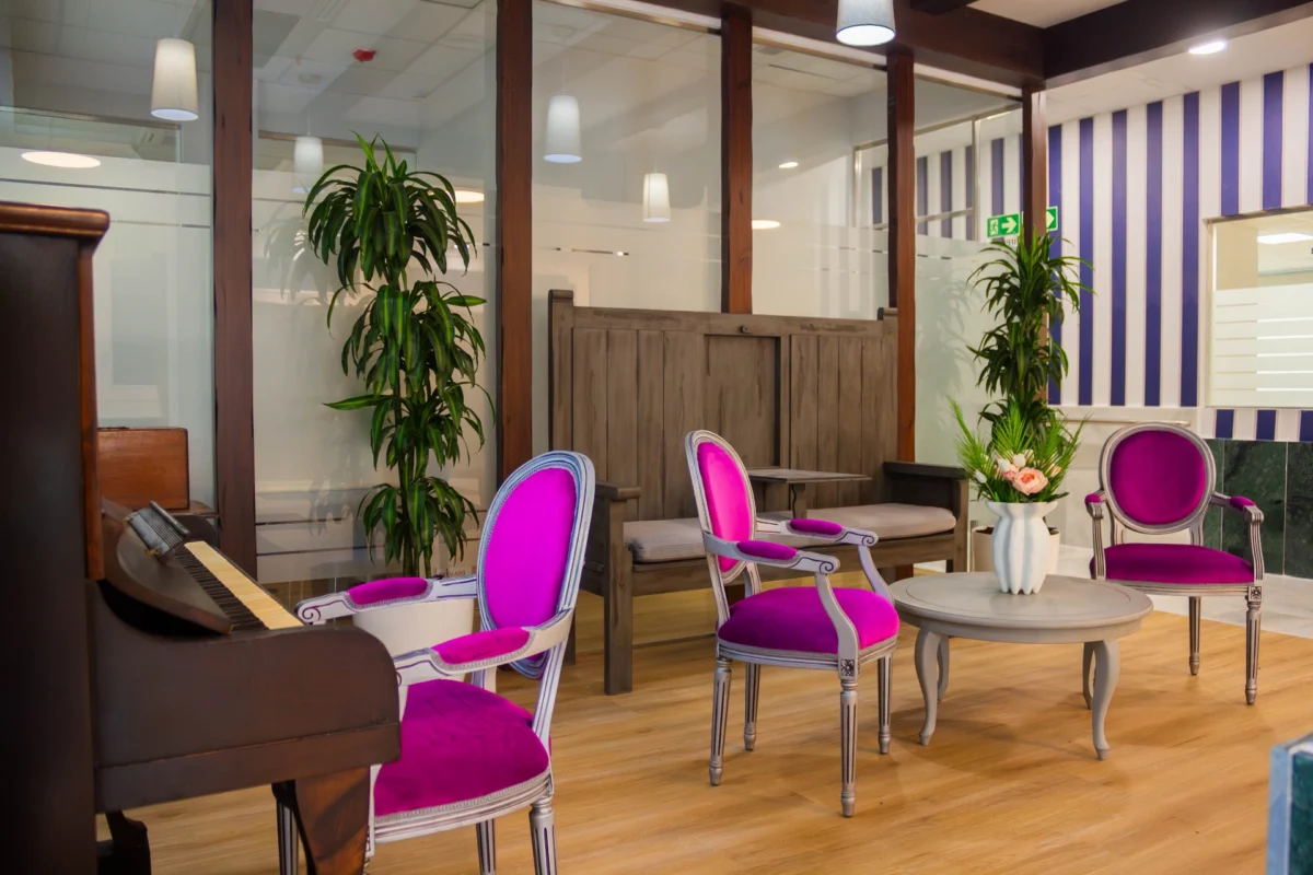 ¡Puerta abiertas de Vitalia Rubí, el nuevo referente en cuidado de la tercera edad en Barcelona!