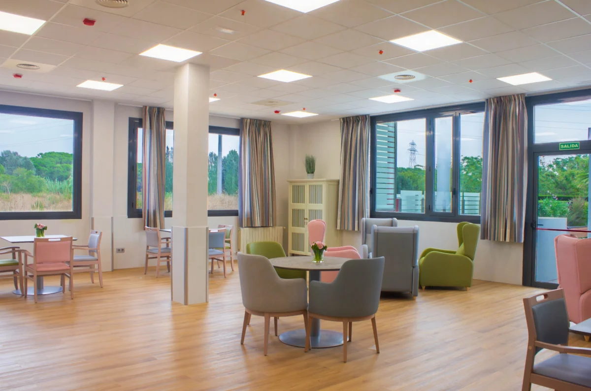 ¡Puerta abiertas de Vitalia Rubí, el nuevo referente en cuidado de la tercera edad en Barcelona!