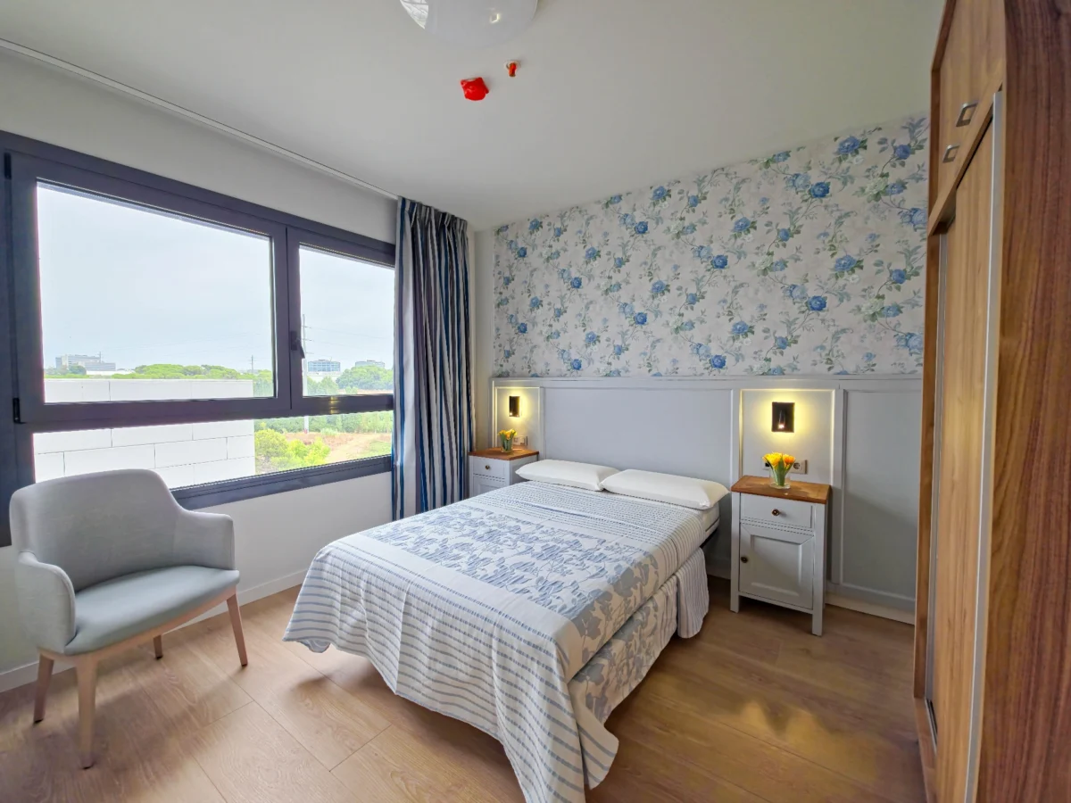 ¡Puerta abiertas de Vitalia Rubí, el nuevo referente en cuidado de la tercera edad en Barcelona!