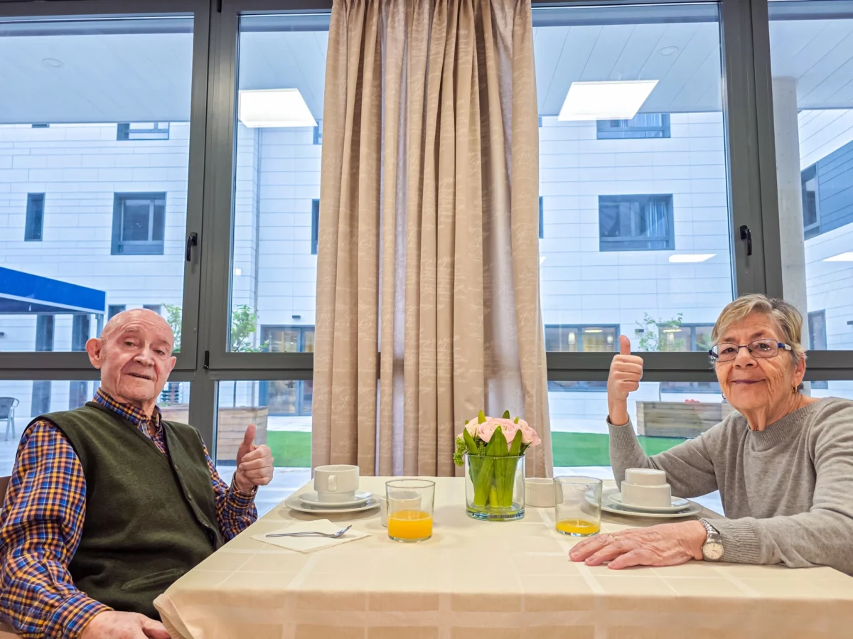 ¡Este verano, vive la tranquilidad en Vitalia Sabadell! ☀️ Tu centro ideal para mayores en Barcelona