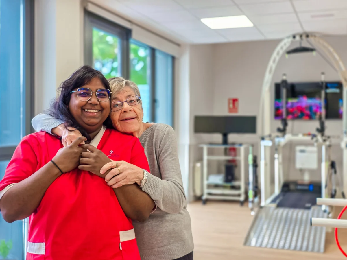 ¡Este verano, vive la tranquilidad en Vitalia Sabadell! ☀️ Tu centro ideal para mayores en Barcelona