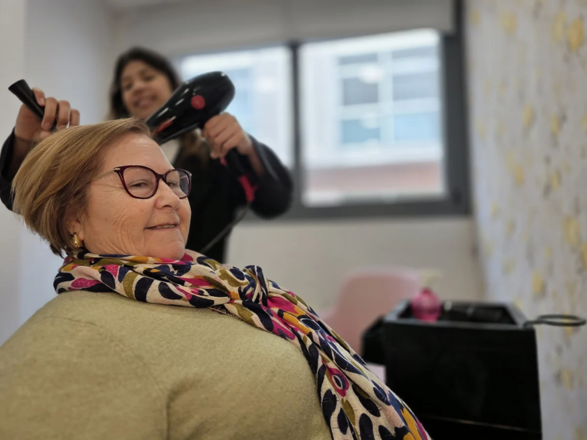 ¡Este verano, vive la tranquilidad en Vitalia Sabadell! ☀️ Tu centro ideal para mayores en Barcelona