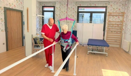 Tratamiento de rehabilitación intensivo Alcorcón _ Grua de techo