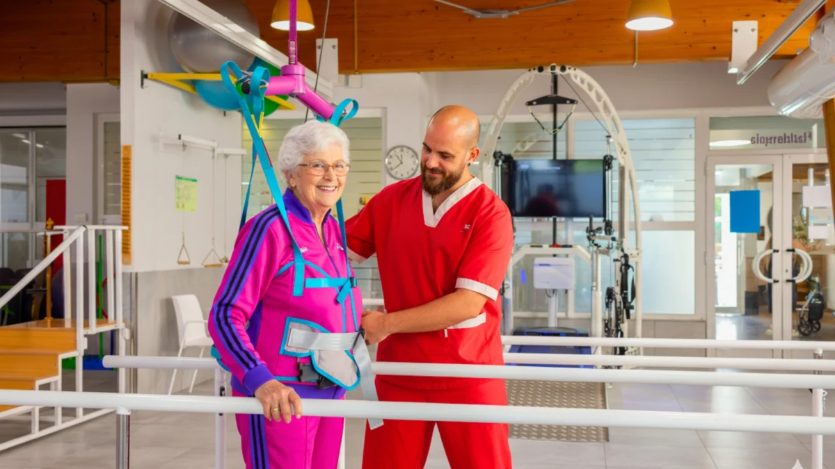 ¿Notas que tu familiar ha perdido autonomía en su día a día? ¡Recuperarla es posible!