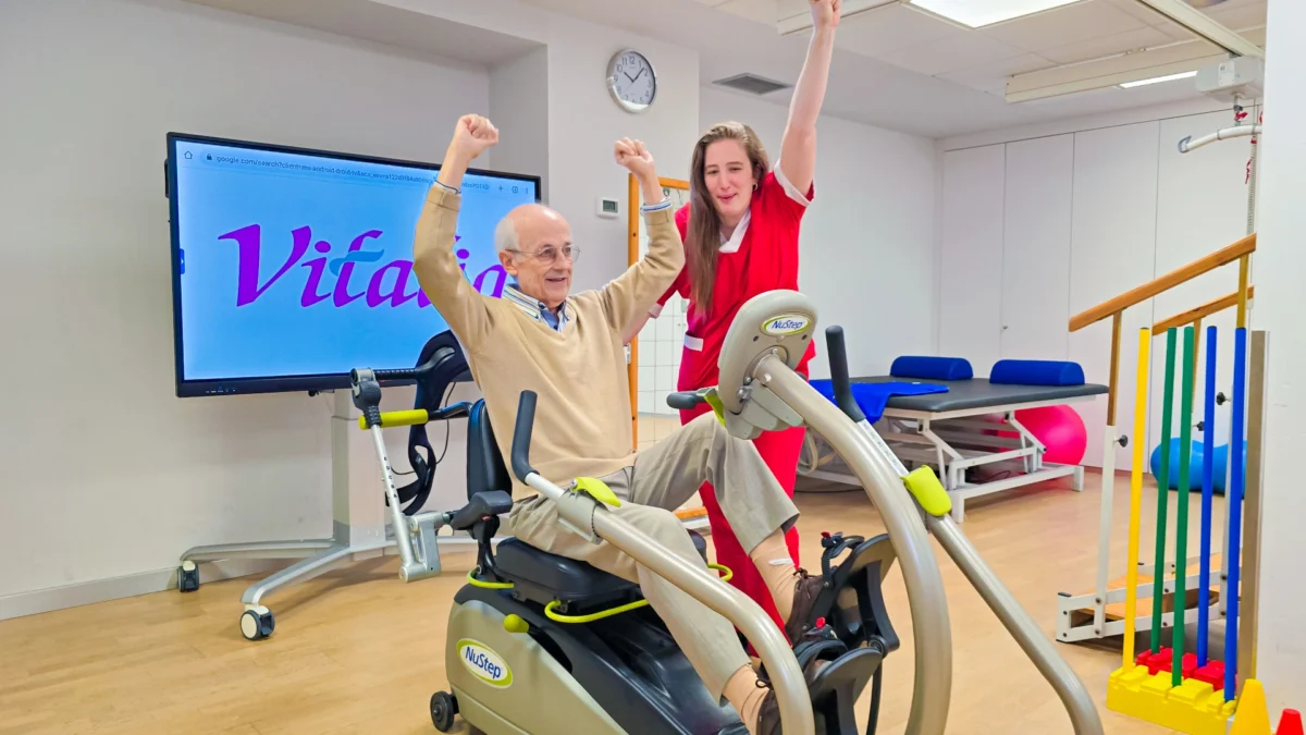 ¿Notas que tu familiar ha perdido autonomía en su día a día? ¡Recuperarla es posible!