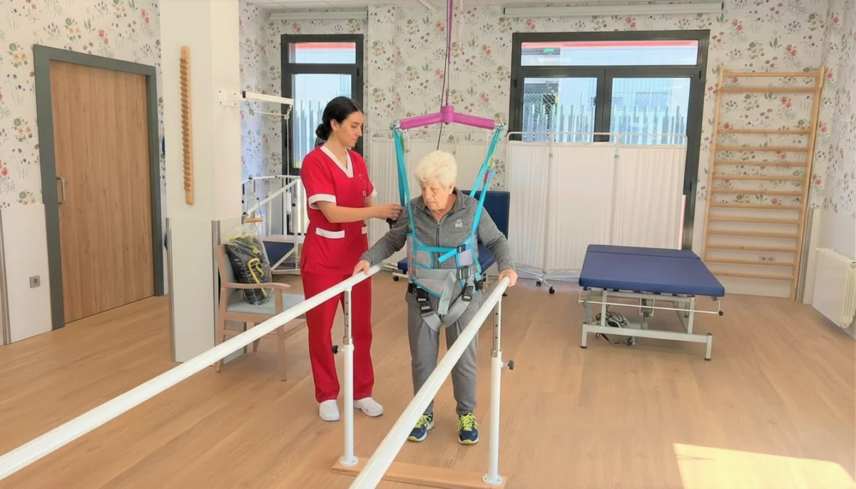 ¿Notas que tu familiar ha perdido autonomía en su día a día? ¡Recuperarla es posible!