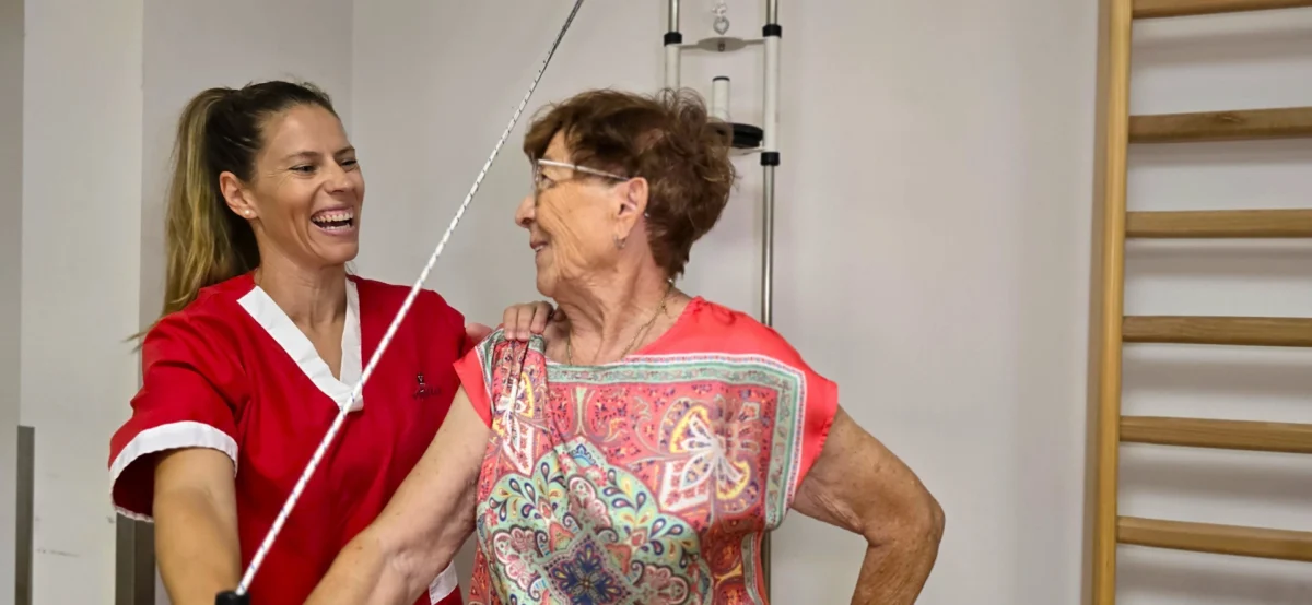 ¿Notas que tu familiar ha perdido autonomía en su día a día? ¡Recuperarla es posible!