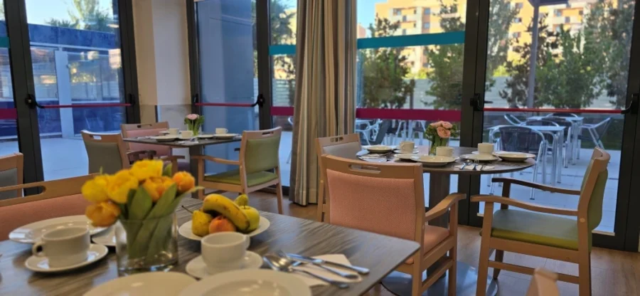 Residencia de ancianos _ Vitalia Zaragoza _ Comedor