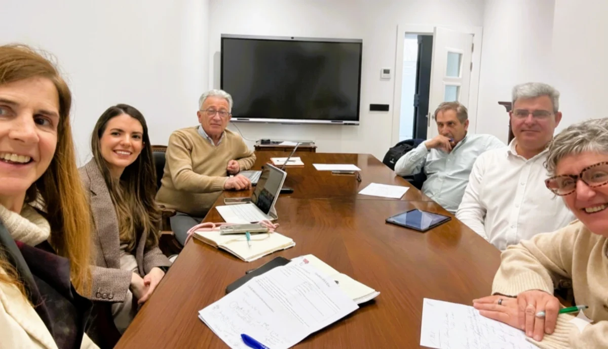 Visita de la Fundación Cuidados Dignos a la sede de Vitalia en Zaragoza: Constatar y reforzar la atención centrada en la persona sin sujeciones