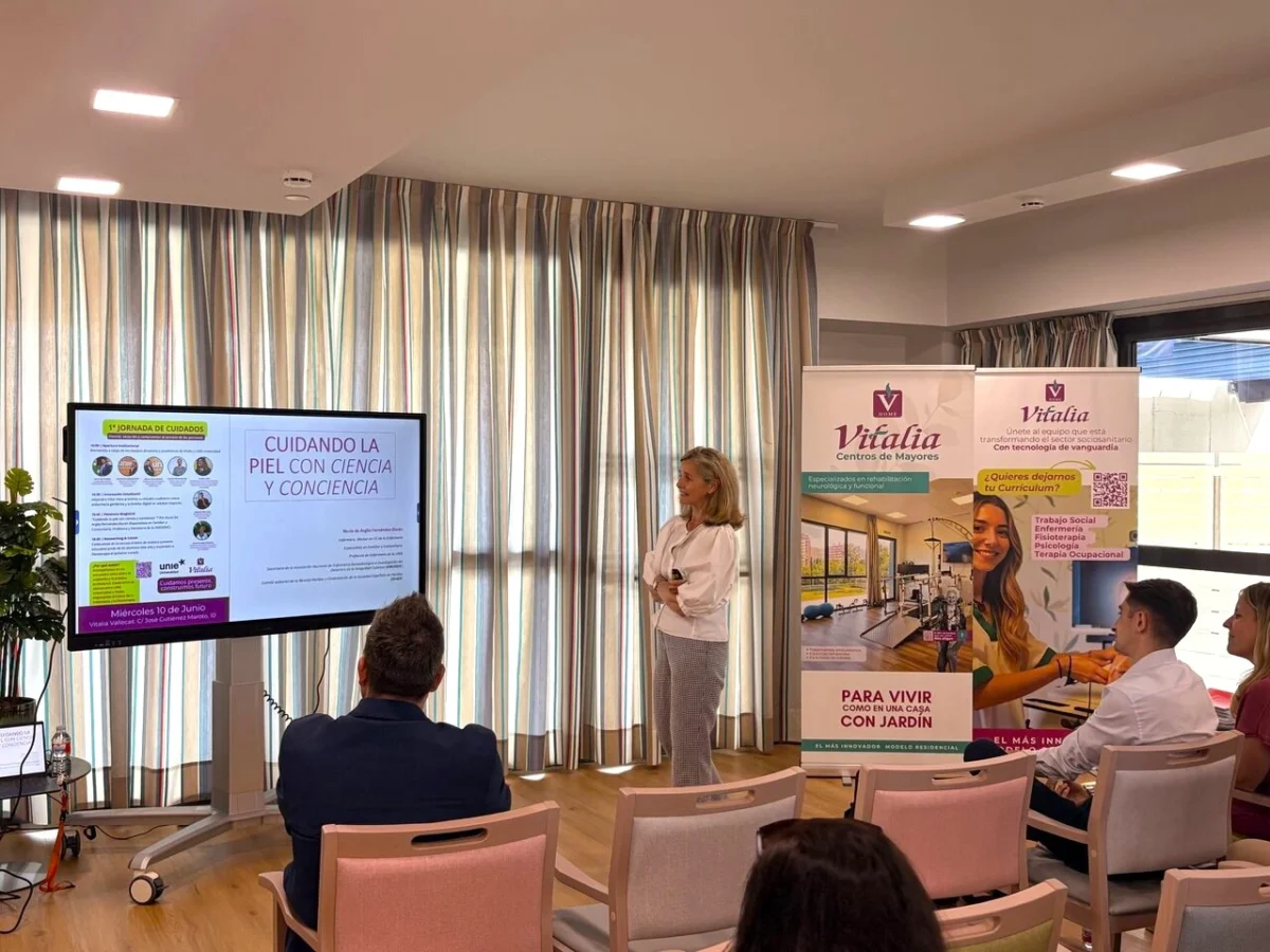 Éxito de la I Jornada de Cuidados de Grupo Vitalia y UNIE Universidad: Construyendo el futuro de la salud desde la experiencia real
