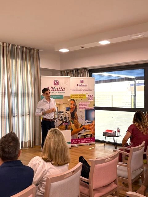 Éxito de la I Jornada de Cuidados de Grupo Vitalia y UNIE Universidad: Construyendo el futuro de la salud desde la experiencia real